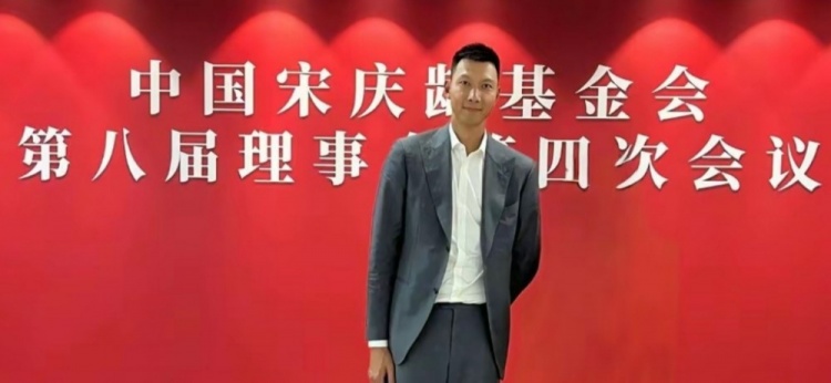  時隔5個月首次公開露面！大河報：易建聯(lián)關(guān)聯(lián)公司成被執(zhí)行人