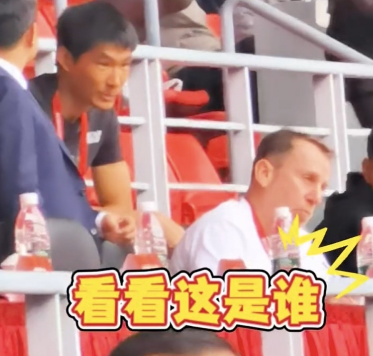  久爾杰維奇現(xiàn)身鹽城，現(xiàn)場觀看中國U22國足vs韓國