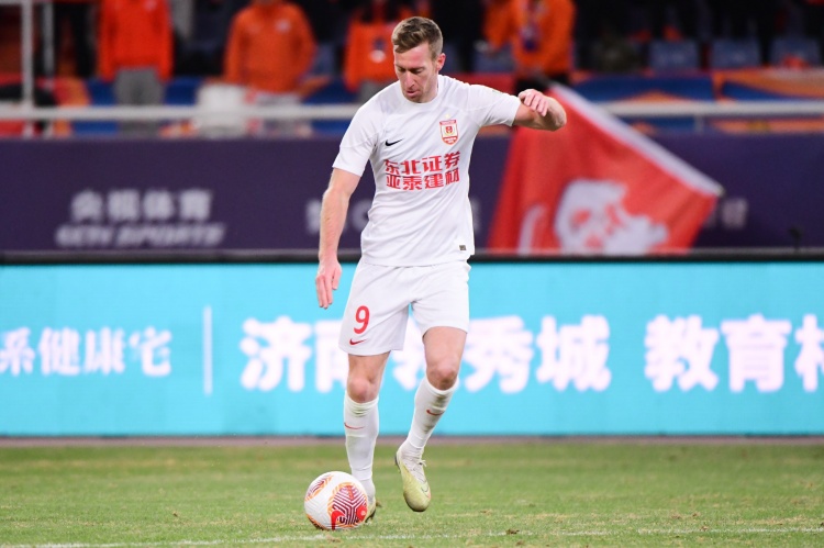  熱身賽：長春亞泰2-1青島海牛 貝里奇、奧莫伊胡安弗破門???