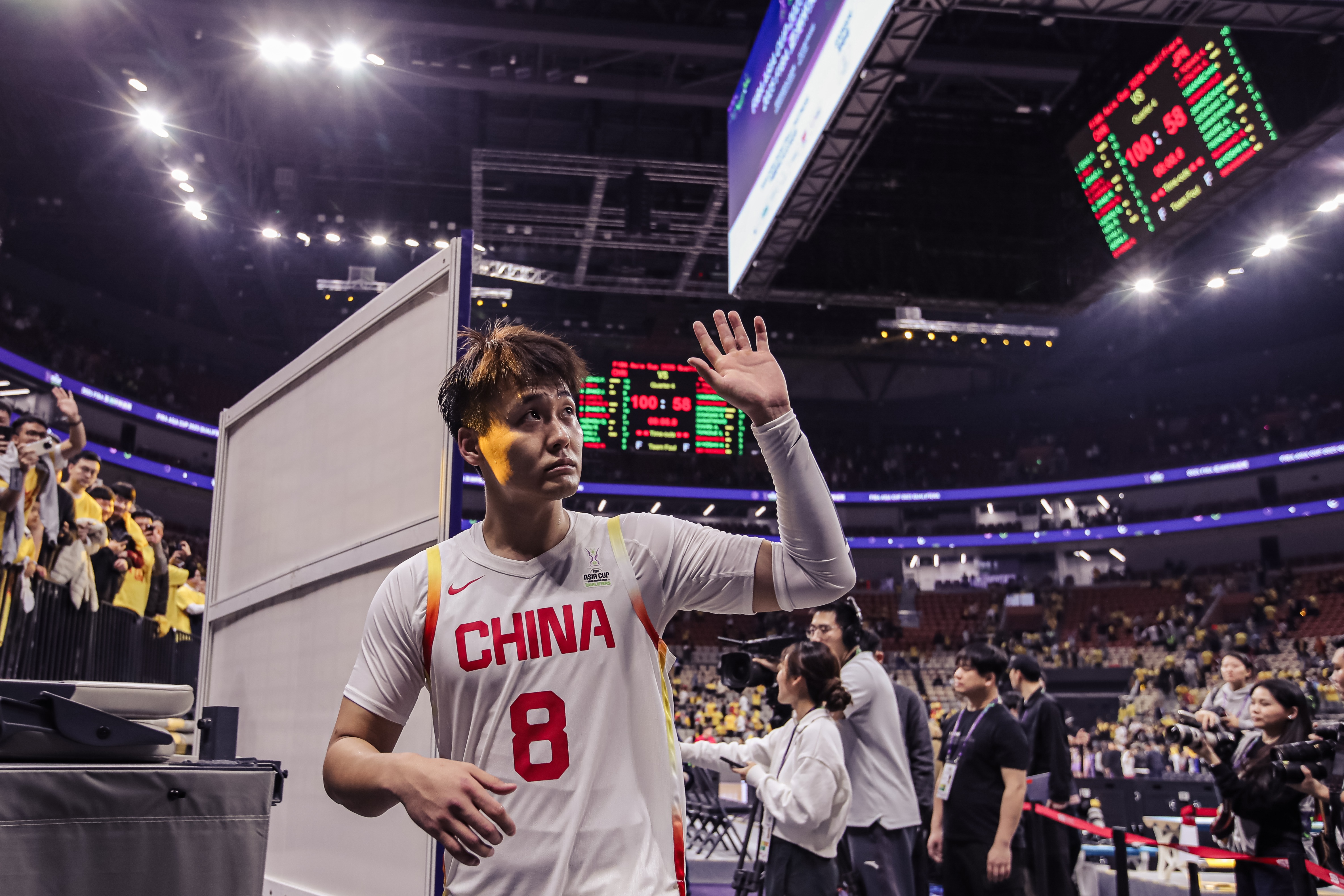  奠定基調(diào)！趙睿三分4中3攻下15+5+5 次節(jié)連得10分帶隊(duì)拉開(kāi)分差